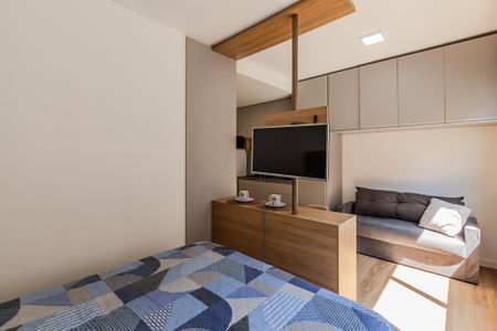 Studio para alugar com 27m², 1 quarto e 1 vaga Studio para alugar com 27m², 1 quarto e 1 vagaSala/Quarto