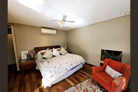 Casa à venda com 444m², 4 quartos e 2 vagas