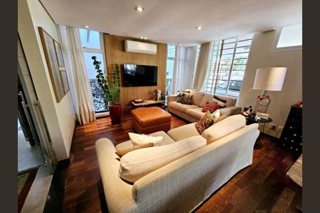 Casa à venda com 444m², 4 quartos e 2 vagas