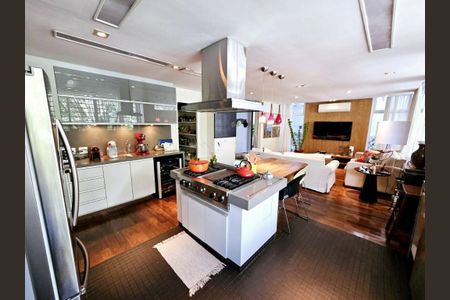 Casa à venda com 444m², 4 quartos e 2 vagas