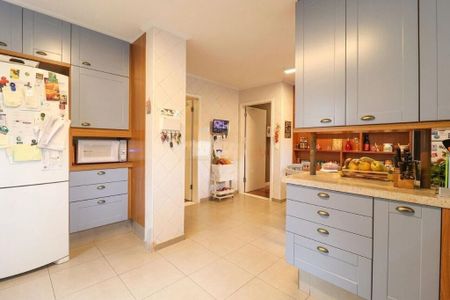 Casa à venda com 350m², 3 quartos e 4 vagas