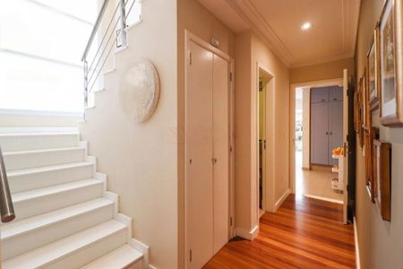 Casa à venda com 350m², 3 quartos e 4 vagas