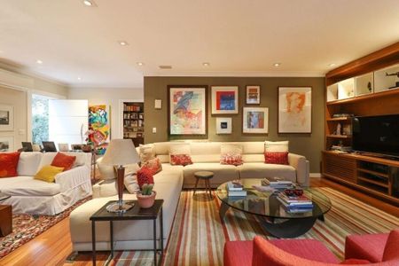 Casa à venda com 350m², 3 quartos e 4 vagas