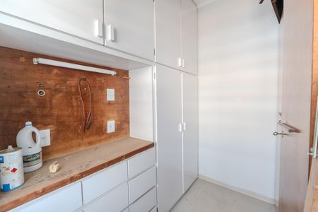 Apartamento para alugar com 126m², 3 quartos e sem vaga Apartamento para alugar com 126m², 3 quartos e sem vagaQuarto de Serviço