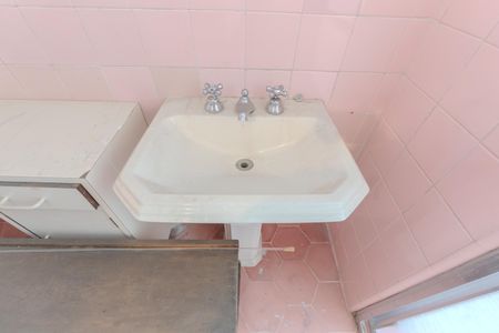 Apartamento para alugar com 126m², 3 quartos e sem vaga Apartamento para alugar com 126m², 3 quartos e sem vagaBanheiro