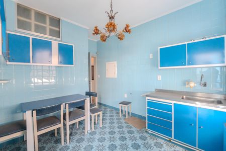 Apartamento para alugar com 126m², 3 quartos e sem vaga Apartamento para alugar com 126m², 3 quartos e sem vagaCozinha