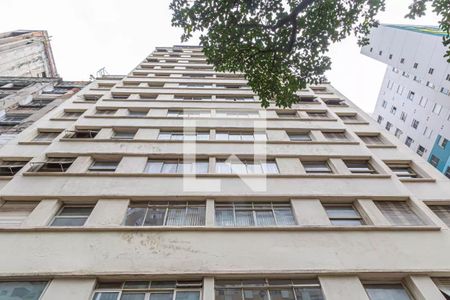 Apartamento para alugar com 126m², 3 quartos e sem vaga Apartamento para alugar com 126m², 3 quartos e sem vagaFachada