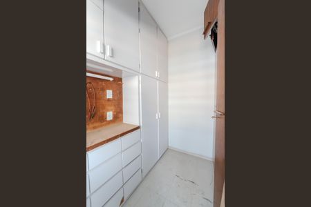 Apartamento para alugar com 126m², 3 quartos e sem vaga Apartamento para alugar com 126m², 3 quartos e sem vagaQuarto de Serviço