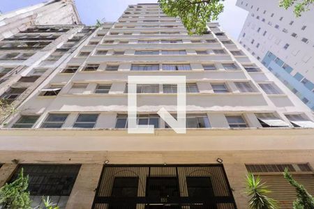 Apartamento para alugar com 126m², 3 quartos e sem vaga Apartamento para alugar com 126m², 3 quartos e sem vagaFachada