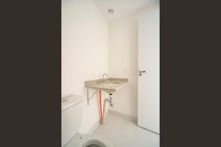 Studio para alugar com 26m², 1 quarto e sem vaga Studio para alugar com 26m², 1 quarto e sem vagaBanheiro