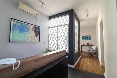 Casa à venda com 500m², 5 quartos e 2 vagas Casa à venda com 500m², 5 quartos e 2 vagasCorredor - Terreo