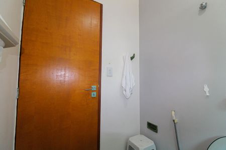 Casa à venda com 500m², 5 quartos e 2 vagas Casa à venda com 500m², 5 quartos e 2 vagasBanheiro 3