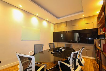 Casa à venda com 500m², 5 quartos e 2 vagas Casa à venda com 500m², 5 quartos e 2 vagasQuarto 1