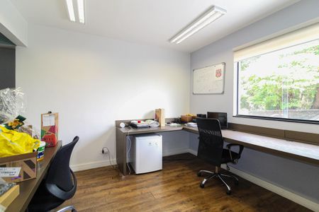 Casa à venda com 500m², 5 quartos e 2 vagas Casa à venda com 500m², 5 quartos e 2 vagasQuarto 2