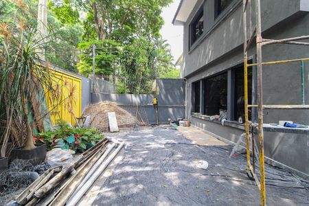 Casa à venda com 500m², 5 quartos e 2 vagas Casa à venda com 500m², 5 quartos e 2 vagasGaragem