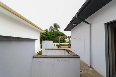 Casa à venda com 500m², 5 quartos e 2 vagas Casa à venda com 500m², 5 quartos e 2 vagasTerraço