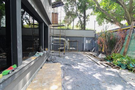 Casa à venda com 500m², 5 quartos e 2 vagas Casa à venda com 500m², 5 quartos e 2 vagasGaragem
