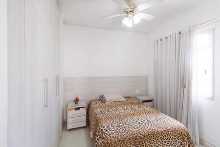 Apartamento à venda com 175m², 4 quartos e 2 vagas Apartamento à venda com 175m², 4 quartos e 2 vagasSuíte