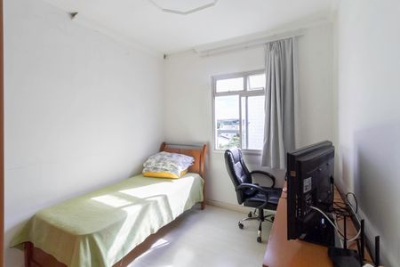 Apartamento à venda com 175m², 4 quartos e 2 vagas Apartamento à venda com 175m², 4 quartos e 2 vagasQuarto 2