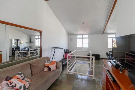 Apartamento à venda com 175m², 4 quartos e 2 vagas Apartamento à venda com 175m², 4 quartos e 2 vagasCobertura - Sala 2