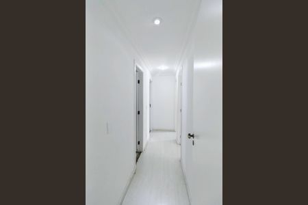 Apartamento à venda com 175m², 4 quartos e 2 vagas Apartamento à venda com 175m², 4 quartos e 2 vagasCorredor