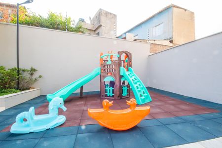 Apartamento para alugar com 55m², 2 quartos e 1 vaga Apartamento para alugar com 55m², 2 quartos e 1 vagaÁrea comum - Playground