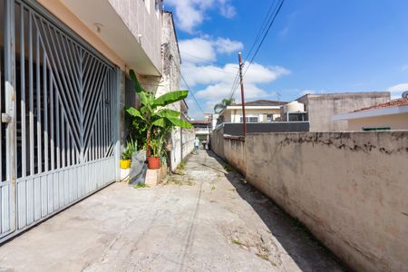 Casa à venda com 184m², 3 quartos e 2 vagas Casa à venda com 184m², 3 quartos e 2 vagasEntrada