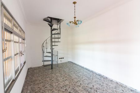 Casa à venda com 184m², 3 quartos e 2 vagas Casa à venda com 184m², 3 quartos e 2 vagasSala