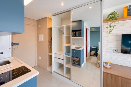 Studio para alugar com 27m², 1 quarto e sem vaga Studio para alugar com 27m², 1 quarto e sem vagaCozinha