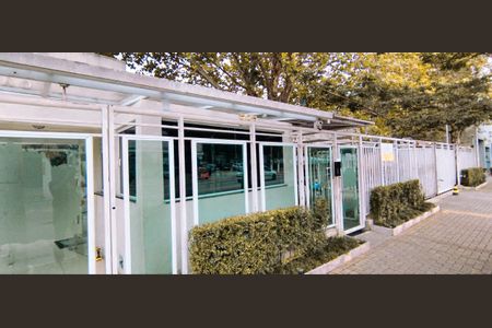 Apartamento à venda com 71m², 3 quartos e 1 vaga Apartamento à venda com 71m², 3 quartos e 1 vagaFachada