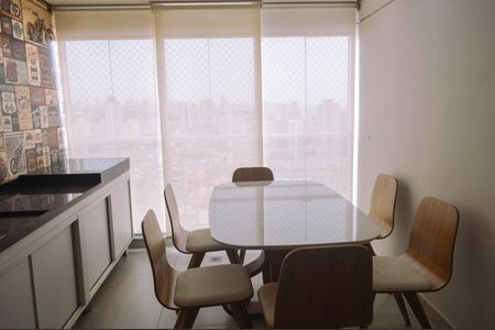 Apartamento à venda com 71m², 3 quartos e 1 vaga Apartamento à venda com 71m², 3 quartos e 1 vagaVaranda gourmet