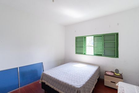 Casa à venda com 100m², 3 quartos e 4 vagas Casa à venda com 100m², 3 quartos e 4 vagasQuarto 1