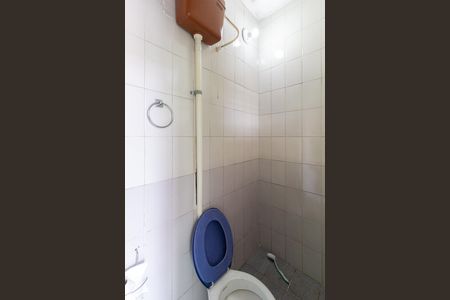 Casa à venda com 100m², 3 quartos e 4 vagas Casa à venda com 100m², 3 quartos e 4 vagasBanheiro de serviço