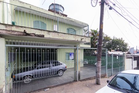 Casa à venda com 100m², 3 quartos e 4 vagas Casa à venda com 100m², 3 quartos e 4 vagasFachada e placa