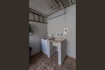 Casa à venda com 125m², 3 quartos e 2 vagas Casa à venda com 125m², 3 quartos e 2 vagasÁrea de Serviço