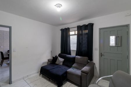 Casa à venda com 125m², 3 quartos e 2 vagas Casa à venda com 125m², 3 quartos e 2 vagasSala