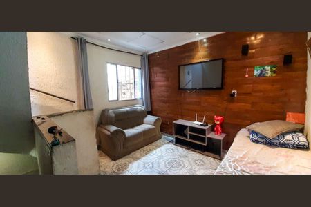 Casa à venda com 54m², 2 quartos e sem vaga Casa à venda com 54m², 2 quartos e sem vagaSala