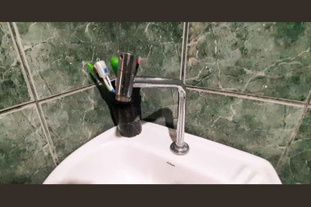 Casa à venda com 54m², 2 quartos e sem vaga Casa à venda com 54m², 2 quartos e sem vagaBanheiro