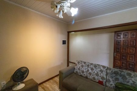 Casa à venda com 140m², 3 quartos e 3 vagas Casa à venda com 140m², 3 quartos e 3 vagasSala