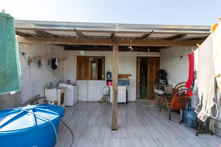 Casa à venda com 140m², 3 quartos e 3 vagas Casa à venda com 140m², 3 quartos e 3 vagasVaranda