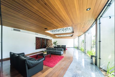 Apartamento para alugar com 373m², 3 quartos e 4 vagas Apartamento para alugar com 373m², 3 quartos e 4 vagasÁrea Comum