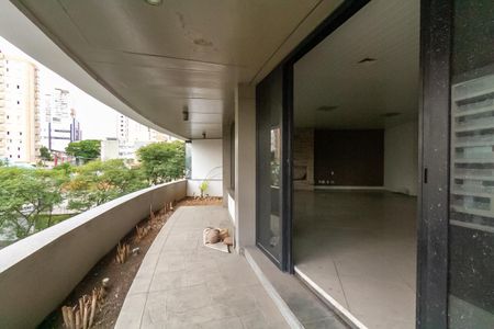Apartamento para alugar com 373m², 3 quartos e 4 vagas Apartamento para alugar com 373m², 3 quartos e 4 vagasVaranda da Sala