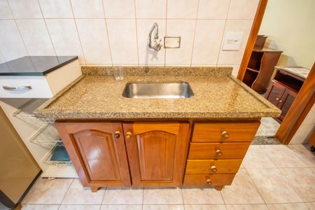 Casa à venda com 180m², 2 quartos e 3 vagas Casa à venda com 180m², 2 quartos e 3 vagasCozinha