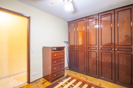 Casa à venda com 180m², 2 quartos e 3 vagas Casa à venda com 180m², 2 quartos e 3 vagasQuarto 2