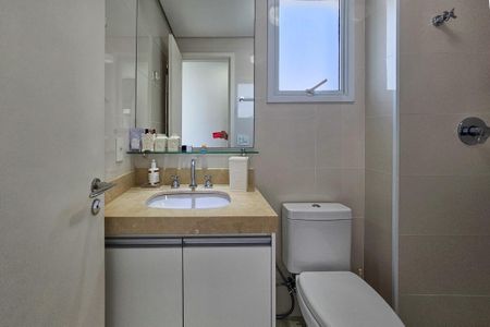 Apartamento para alugar com 84m², 2 quartos e 2 vagas Apartamento para alugar com 84m², 2 quartos e 2 vagasBanheiro