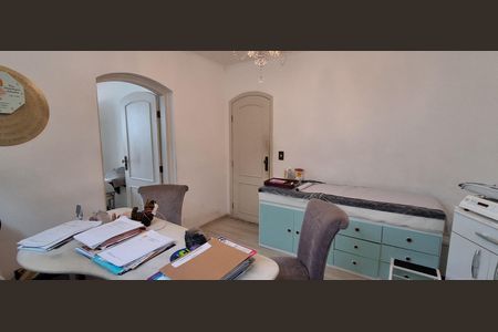 Casa à venda com 280m², 4 quartos e 2 vagas Casa à venda com 280m², 4 quartos e 2 vagasCopa