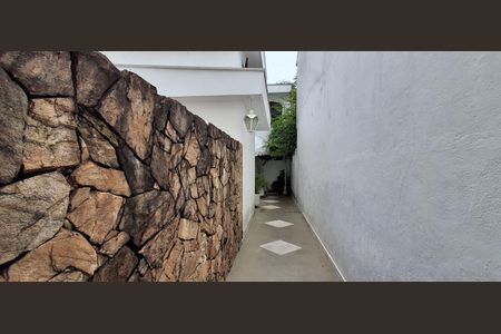 Casa à venda com 280m², 4 quartos e 2 vagas Casa à venda com 280m², 4 quartos e 2 vagasQuintal