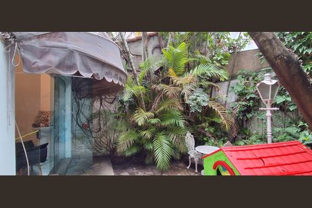 Casa à venda com 280m², 4 quartos e 2 vagas Casa à venda com 280m², 4 quartos e 2 vagassacada da Sala