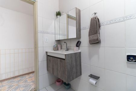 Casa à venda com 280m², 1 quarto e 2 vagas Casa à venda com 280m², 1 quarto e 2 vagasBanheiro