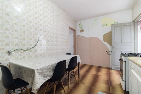 Casa à venda com 280m², 1 quarto e 2 vagas Casa à venda com 280m², 1 quarto e 2 vagasCozinha